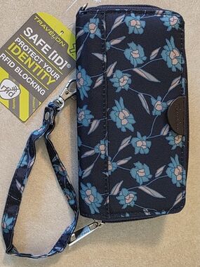 Travelon Teal Blue Organizer Wallet